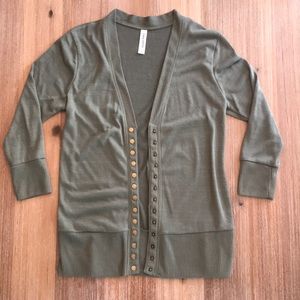 Olive green snap up cardigan, 3/4 sleeve